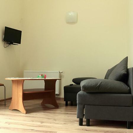 Apartamenty Przy Trakcie Cesarskim Wegierska Gorka Exteriör bild